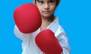 रेनबुकान कराटे कॉम्पिटिशन में अमायरा गुर्जर का सिलेक्शन:कॉम्पिटिशन में हिस्सा लेने वाली सबसे कम उम्र की बालिका