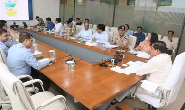 अतिवर्षा और बाढ़ की स्थिति को देखते हुए अधिकारी-कर्मचारी अवकाश पर नहीं जाए - मुख्यमंत्री डॉ. यादव