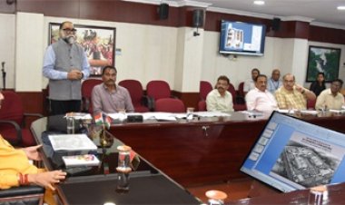 राजभवन के निर्माण कार्यों को समय सीमा में पूर्ण करने के निर्देश दिए राज्यपाल श्री डेका ने