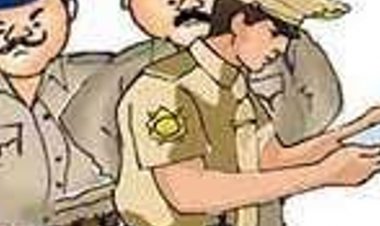खंडवा में यौन अपराध से जुड़े 856 अपराधी:पुलिस ने 140 पर प्रतिबंधात्मक कार्रवाई की, 43 से भरवाया डोजियर