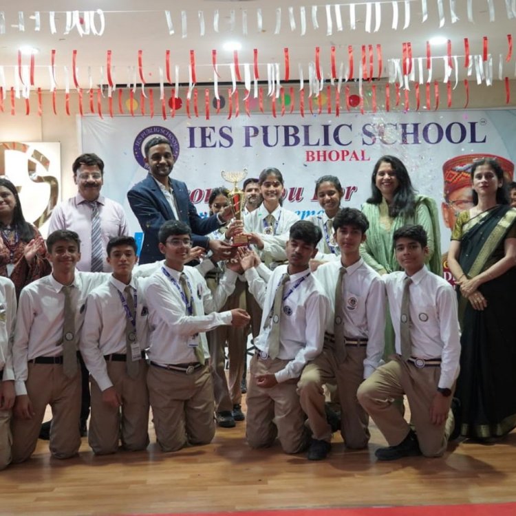 इनोवैक्सियन में IES पब्लिक स्कूल बना ओवरऑल चैम्पियन:स्टेट लेवल प्रतियोगिता में आइडियाथॉन, ड्रोन ड्राइविंग, रोबो रेस एवं मॉडल प्रेजेंटेशन