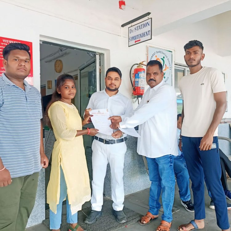 जयस की मांग:नेपानगर में कोरोना काल से स्थगित यात्री ट्रेनों के स्टॉपेज यथावत किए जाएं