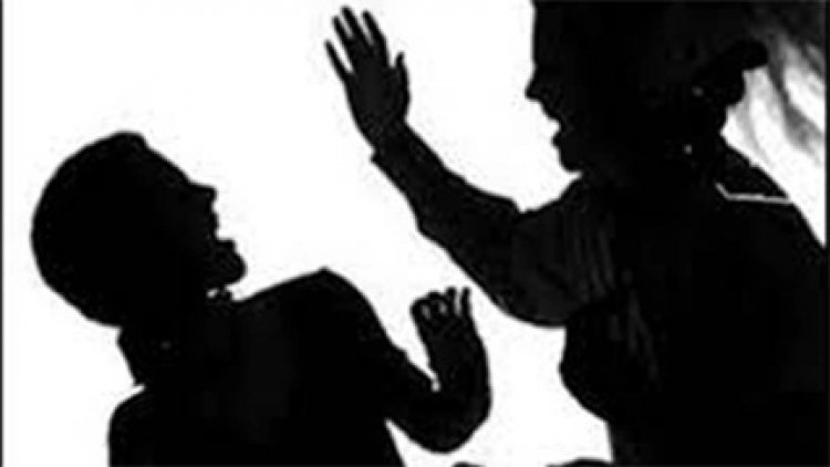 खाना बनाने में देरी की वजह से बहू ने सास पर किया हमला, थाने पहुंचा मामला