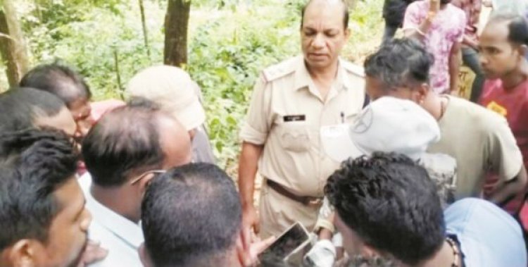श्रीनदी जंगल में सिर कटी लाश मिली, जांच शुरू