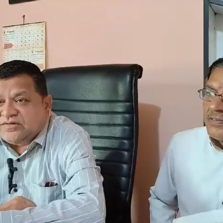 जिला कांग्रेस ने प्रेस कॉन्फ्रेंस की:पूर्व जिला अध्यक्ष बोले- भाजपा युवामोर्चा महामंत्री ने बिना खेल सामग्री सप्लाई किए, 65 से 70 लाख के बिलों का भुगतान कराया