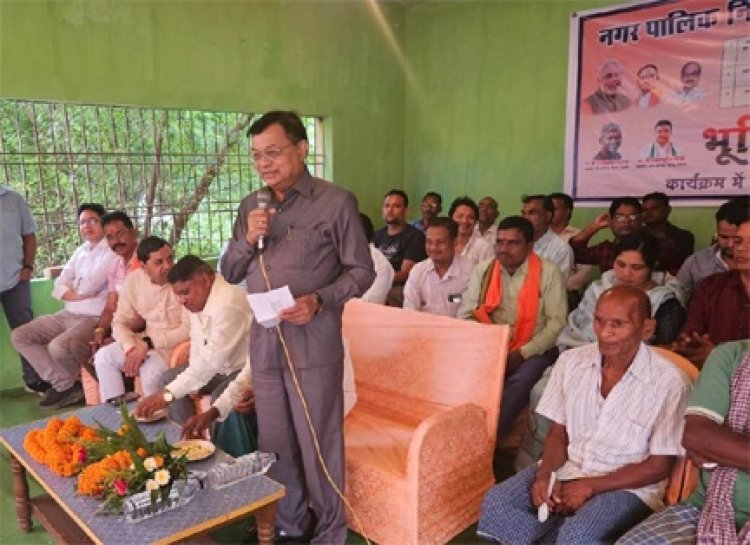 मंत्री श्री लखन लाल देवांगन ने तीन वार्डों के विकास कार्यों का किया भूमिपूजन