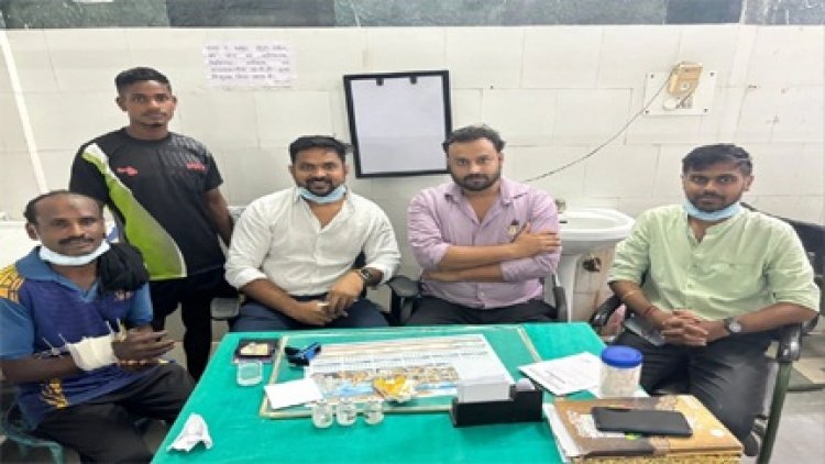 कलाई काटने की आ गई थी नौबत, जटिल सर्जरी कर बचा लिया गया मजदूर का हाथ