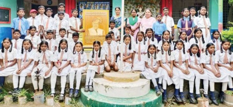 स्कूली बच्चों ने श्रमदान कर दिया स्वच्छता ही सेवा का संदेश