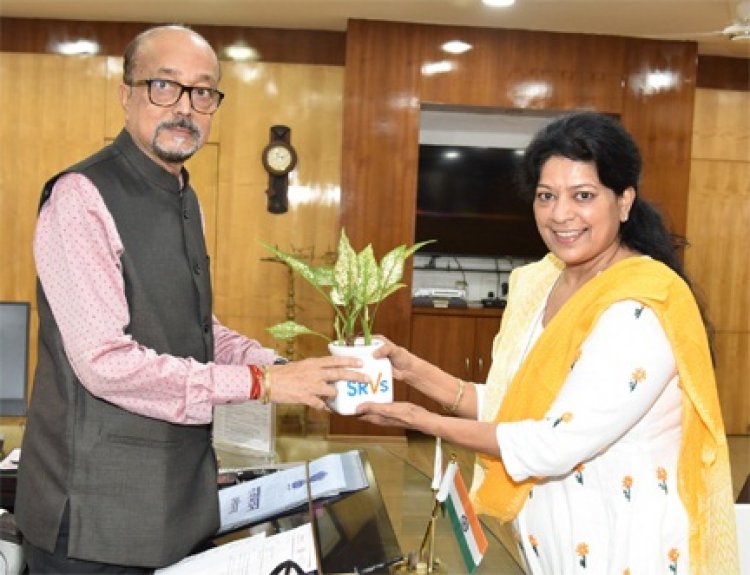 राज्यपाल डेका से मुख्य संरक्षक तेरापंथ प्रोफेशनल ने सौजन्य भेंट की