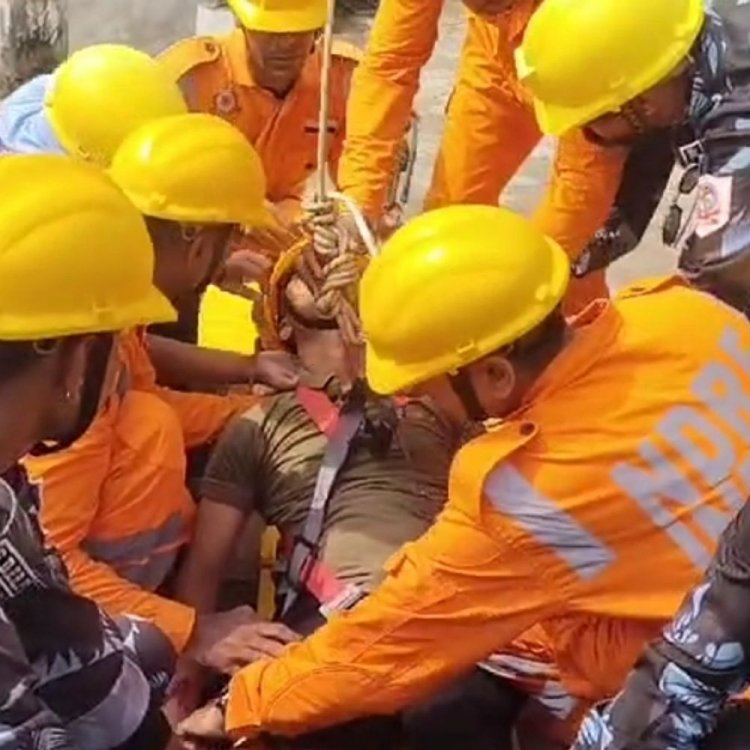 रोपवे ट्राली में फंसे दो लोगों को सुरक्षित निकाला:नवरात्र के चलते एनडीआरएफ और एसडीआरएफ टीम ने की मॉकड्रिल