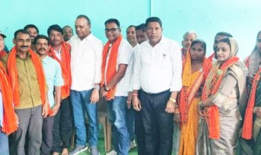 कांग्रेस महामंत्री सहित 21 ने थामा भाजपा का दामन