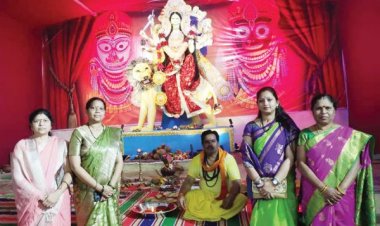 पुरी के जगन्नाथ मंदिर के रूप में सजा दुर्गा माता का पंडाल