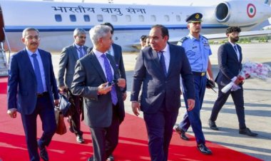 विदेश मंत्री जयशंकर और पाकिस्तान के प्रधानमंत्री शहबाज शरीफ ने एक-दूसरे का अभिवादन किया