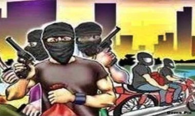 रायपुर में 20 लाख की लूट