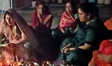 बालाघाट में बादलों के पीछे छिपा चांद:मोबाइल पर चांद को देखकर महिलाओं ने खोला व्रत