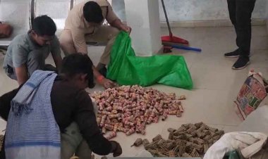 छत्तीसगढ़-डोंगरगढ़ में पुलिस छापेमारी, ब्रांडेड के बण्डल में पकड़ी नकली बीड़ी