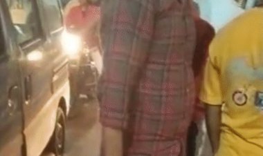 नो एंट्री जोन में ट्रक से उतरवा रहे थे सामान:टीआई ने चालान बनाया तो व्यापारियों ने ट्रांसफर कराने की धमकी दी