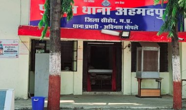 दीपावली पर जुआ खेल रहे 7 आरोपी गिरफ्तार:अहमदपुर पुलिस की दो टीमों ने की छापामार, जुआ एक्ट के तहत मामला दर्ज