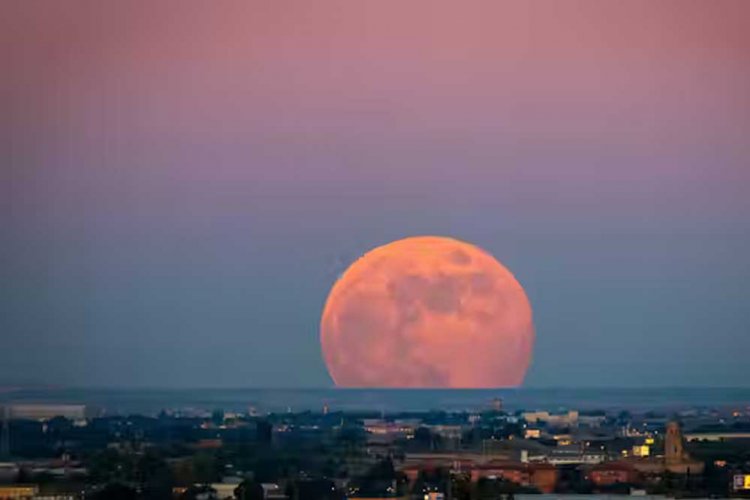 आज की रात रहेगी सबसे चमकीली, शरदोत्सव में चांदनी बिखेरेगा सुपरमून; नजारा होगा अद्भुत