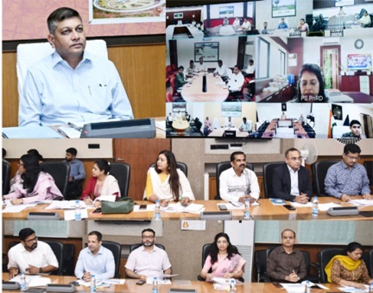 पहले योग्यता नहीं बल्कि पहुंच और पैसे से मिलती थी नौकरीः योगी