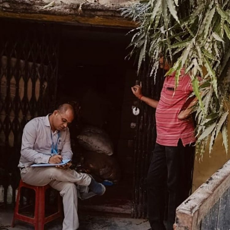 रीवा में मिलावटी खाद्य पदार्थ की बिक्री पर कसा शिकंजा:कई दुकानों से लिए सैंपल, जांच के लिए भेजे; बिना सील के तौल कांटे भी जब्त