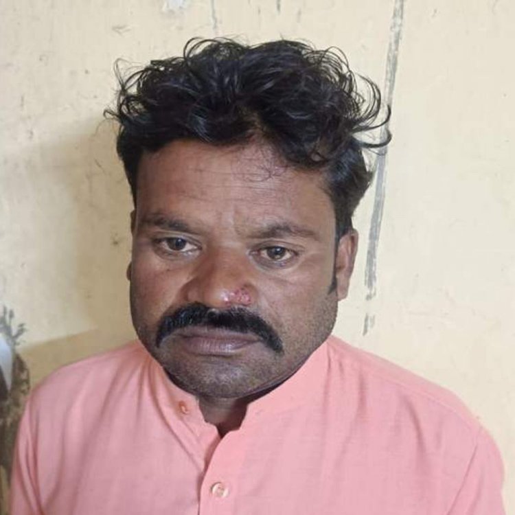 इंदौर में गांजे की डिलीवरी करने आया तस्कर गिरफ्तार:बुरहानपुर से यूरिया की बोरी में बाइक पर लेकर आया था, मुखबिर की सूचना पर क्राइम ब्रांच ने पकड़ा