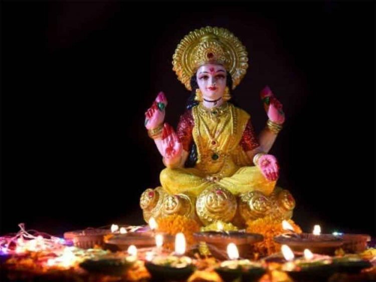 धनतेरस पर 100 बरस बाद त्रिग्रही योग, तीन राशियों के आएंगे अच्छे दिन