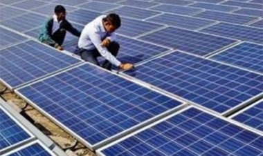 सरकारी दफ्तरों का बिजली बिल हो जाएगा आधा, शुरू हो गया सोलर रूफ टॉप लगाने का काम