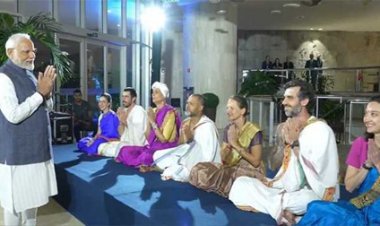 मोदी जी-20 शिखर सम्मेलन में भाग लेने के लिए रियो डी जेनेरियो पहुंचे