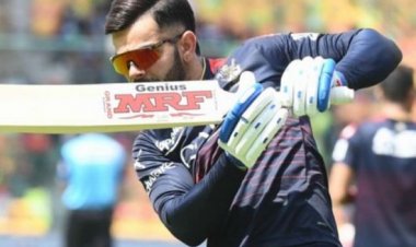 मेगा नीलामी में आरसीबी की स्ट्रेटेजी समझ से परे, कप्तान के रूप में विराट का हो सकता है कमबैक!