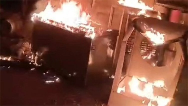 आधा दर्जन बदमाशों ने किया फैक्ट्री में हमला, तोड़फोड़- आगजनी