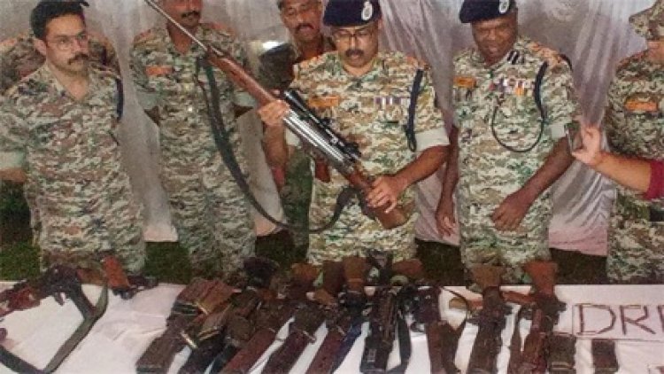 थुलथुली मुठभेड़ में मिले 11 हथियारों की पहचान, सभी का बड़े हमले से कनेक्शन