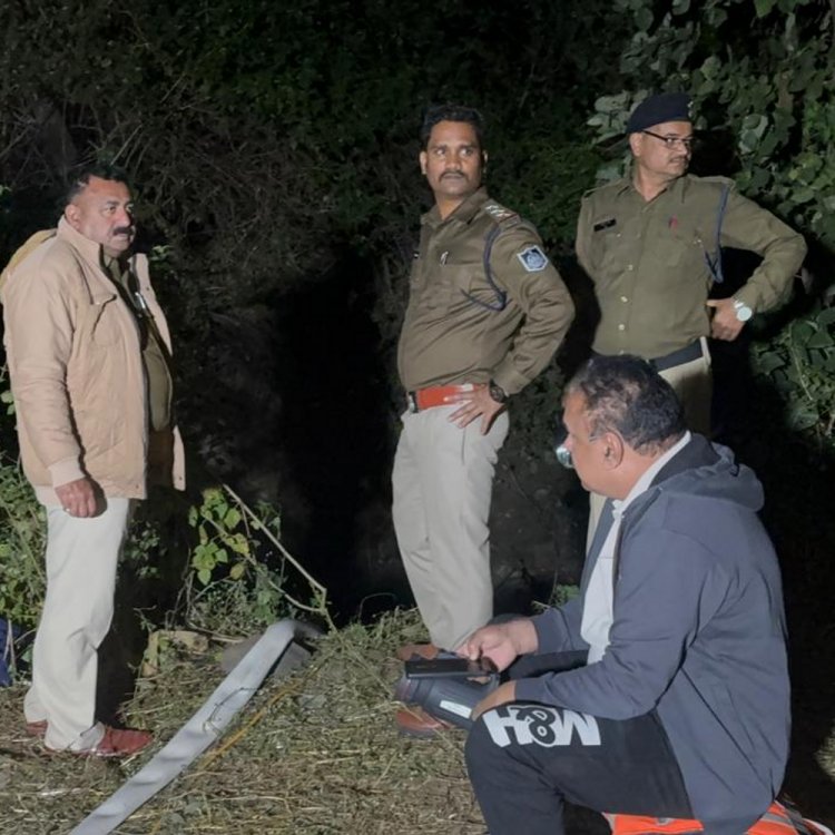 48 घंटे तक पुलिस को छकाता रहा जुआरी:पुलिस रेड के दौरान हुआ था गायब, कुएं के पास मिले जूते, परेशान होती रही पुलिस