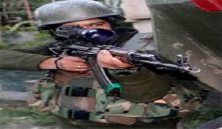 जम्मू-कश्मीर के बांदीपोरा में मुठभेड़ जारी