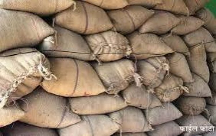 अवैध धान भंडारण पर प्रशासन की नजर अंदाजी, हर साल करोड़ों का घोटाला