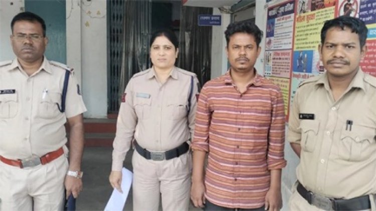 कक्षा 11 वीं की छात्रा पर ब्लेड से जानलेवा हमला