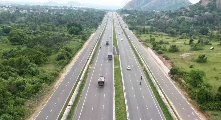 मध्य प्रदेश और छत्तीसगढ़ के रायपुर के बीच बनने वाले  6 लेन ग्रीन फील्ड एक्सप्रेस-वे को हरी झंडी मिली