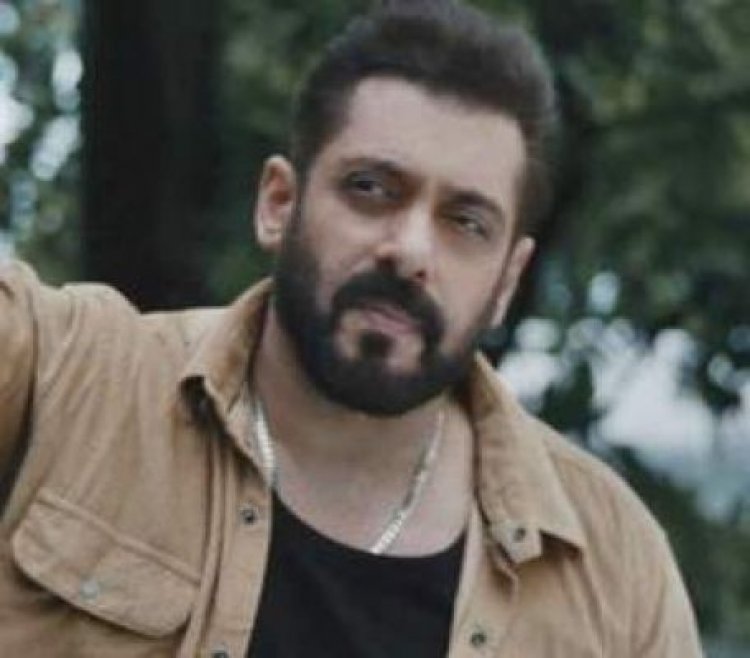 बिग बॉस 18 के मंच पर सलमान खान ने पुराने दिनों को किया याद, माना जो किया वो ठीक नहीं था