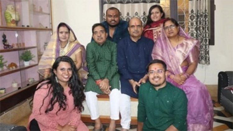 पेंड्रा के दिव्यांश सिंह चौहान ने 2023 पीएससी परीक्षा में 7वीं रैंक हासिल की