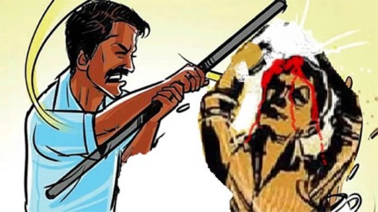 मुख्य स्टेशन प्रबंधक के सिर पर मारी लाठी, महिला आरक्षक को दौड़ाया