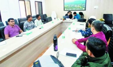 आधार पोर्टल पर जिले का नाम अपडेट, संचालन प्रक्रिया पर प्रशिक्षण आयोजित