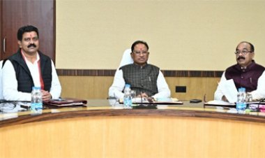 मुख्यमंत्री विष्णु देव साय की अध्यक्षता में मंत्रालय, महानदी भवन में कैबिनेट की बैठक शुरू