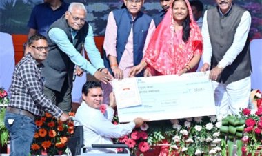 विकसित राष्ट्र बनाने में दिव्यांगजन निभा रहे अहम भूमिका : मंत्री श्रीमती लक्ष्मी राजवाड़े