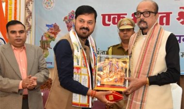 सांस्कृतिक विविधता हमें समृद्ध और शक्तिशाली बनाती है - राज्यपाल डेका