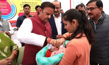 कोई भी बच्चा पोलियो की दवा पीने से छूटे नहीं – उप मुख्यमंत्री शुक्ल