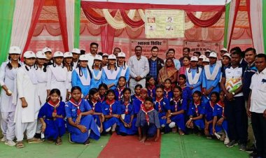 सिंगारपुर विद्यालय में आयोजित  स्वास्थ्य शिविर में स्काउट गाइड रेडक्रास एवं राष्ट्रीय सेवा योजना के छात्र छात्राओं का मिला विशेष सहयोग