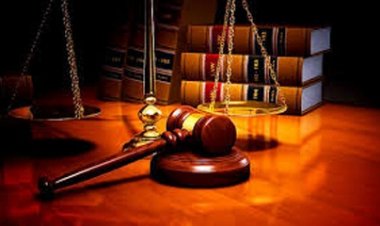 पहली पत्नी के रहते की दूसरी शादी, 5 IAS को अवमानना नोटिस