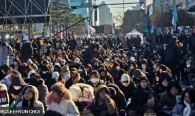 दक्षिण कोरिया के राष्ट्रपति के ख़िलाफ़ फिर महाभियोग प्रस्ताव, संसद के बाहर हज़ारों लोग जुटे