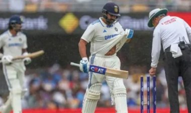 भारत का 50 रन के अंदर गिरा चौथा विकेट, टीम पर मंडरा रहा फॉलोऑन का खतरा