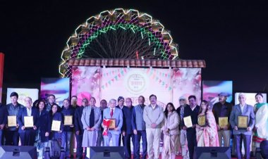 भोपाल उत्सव मेले में चिकित्सकों ने दिया स्वास्थ्य का संदेश:डॉक्टर्स ने दी फिल्मी नगमों और तरानों की शानदार प्रस्तुति, दर्शक मंत्रमुग्ध